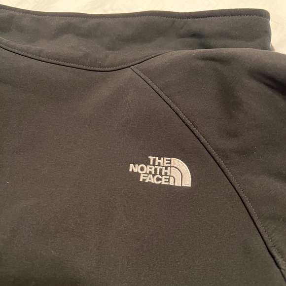 The North Face Jacket TNF Apex (Women’s) - Picture 2 of 7